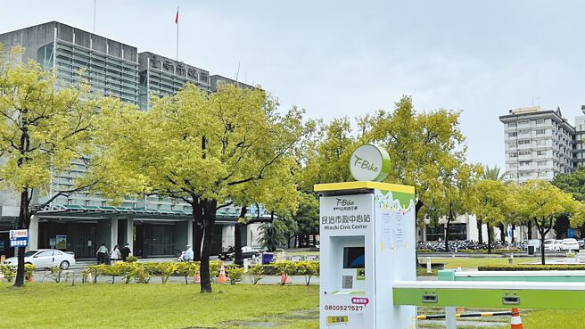 台南市政府今年将增设民治市政中心、台南大学附中2处T-Bike租赁站，预计6月初启用，期能带动使用率。（张毓翎摄）