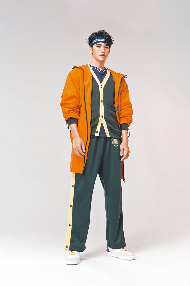 王品澔在3年前榮獲伊林璀璨之星男模組冠軍，一圓明星夢。（伊林娛樂提供）