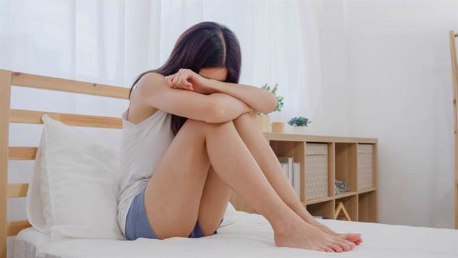 包租公邀女房客體驗拔罐 ，灌醉性侵辯:以為她想答謝。(達志影像)