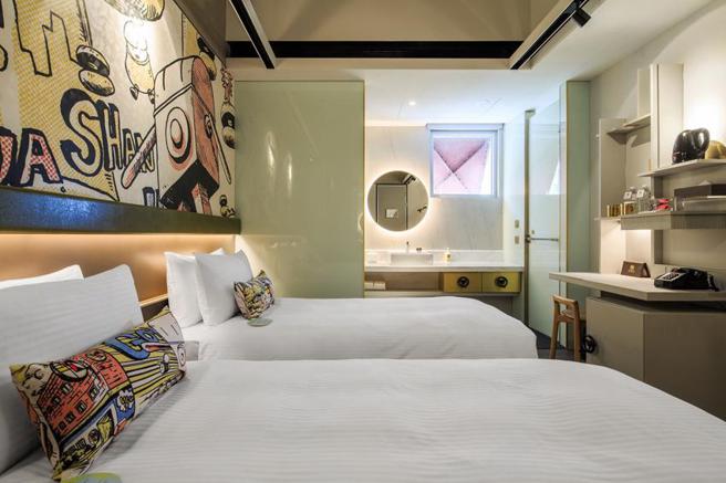 （天成文旅-华山町推《挑战-安藤忠雄展》住房专案，提供展览票券给客人前往松山文创园区一号仓库看展。图／天成文旅华山町提供）