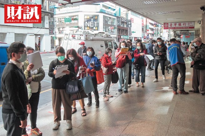 此次防疫保单之乱，新安东京海上产险、和泰产险，各自约有70万至90万张的防疫险有效契约，不仅将影响今年母公司的获利认列，甚至可能还得增资提高资本适足率。(图/ 财讯提供)