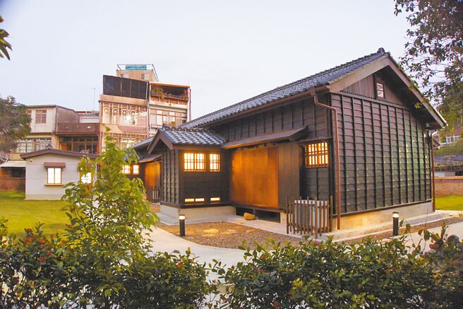 新竹县关西分驻所2期木造宿舍已完工，新竹县政府向中央争取经费盼展开第3期修復。（新竹县政府提供／邱立雅竹县传真）