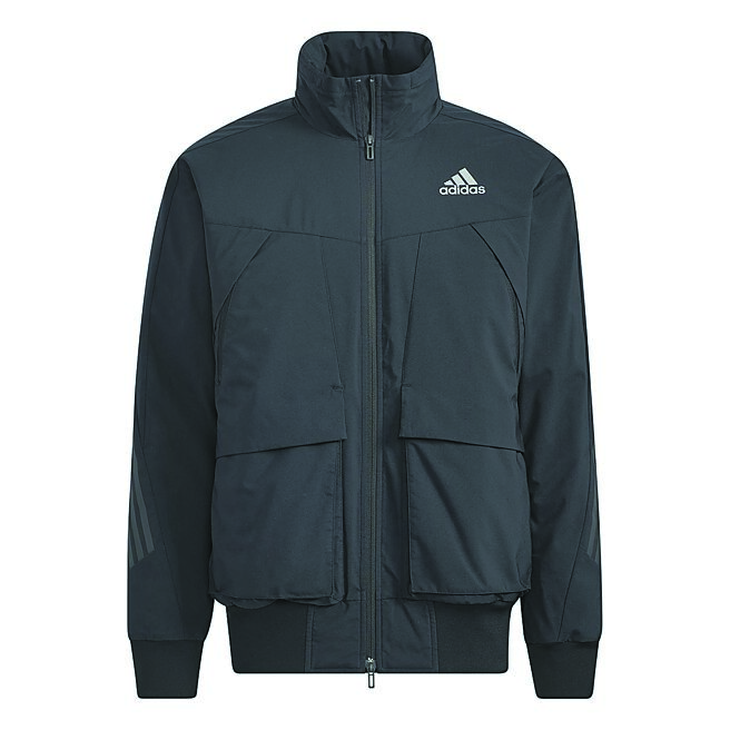 adidas WIND.RDY风衣外套採抗水布料让民眾外出不怕溼黏，3399元。（adidas提供）
