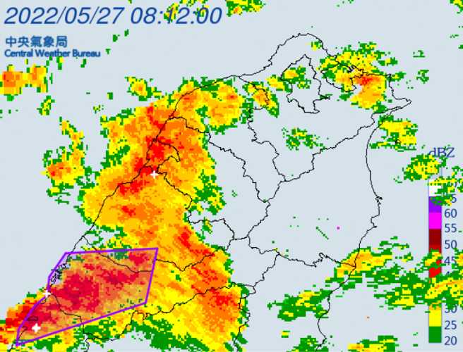 台中、彰化、苗栗慎防大雷雨。（中央气象局提供）
