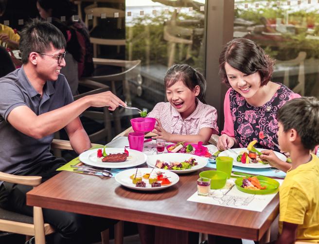 台南大员皇冠假日酒店的元素餐厅也推出康復者优惠。（台南大员皇冠假日酒店提供）