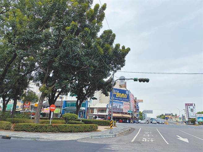 台十八线原起点在嘉义市博爱陆桥与忠孝路、博东路口。（廖素慧摄）