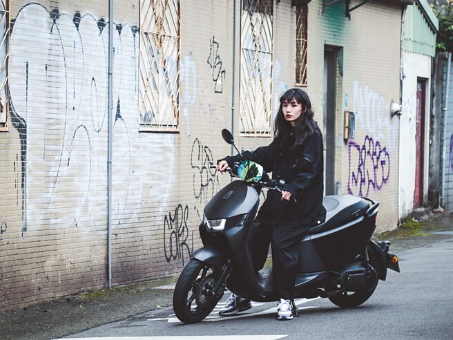 宏佳腾智慧电车5月购车优惠最后倒数，现在购车还可搭配最高27300元政府补助（以各县市公告为主）。图／宏佳腾智慧电车提供