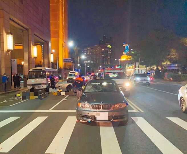 去年底高雄市河东路和国民街口发生重大酒驾事故，造成一家4口1人死亡，3人重伤，也使高雄市长陈其迈震怒，要求严办。（本报资料照片）