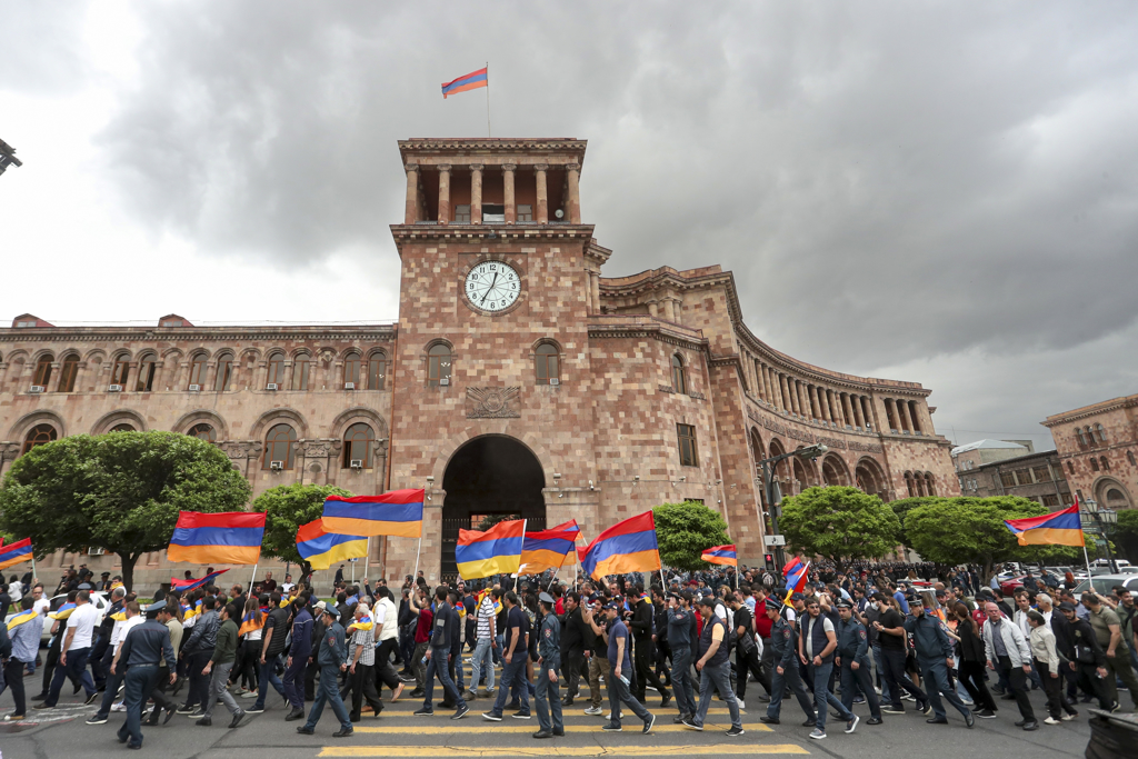 亚美尼亚5月初爆发反总理游行（图/美联社）(photo:ChinaTimes)