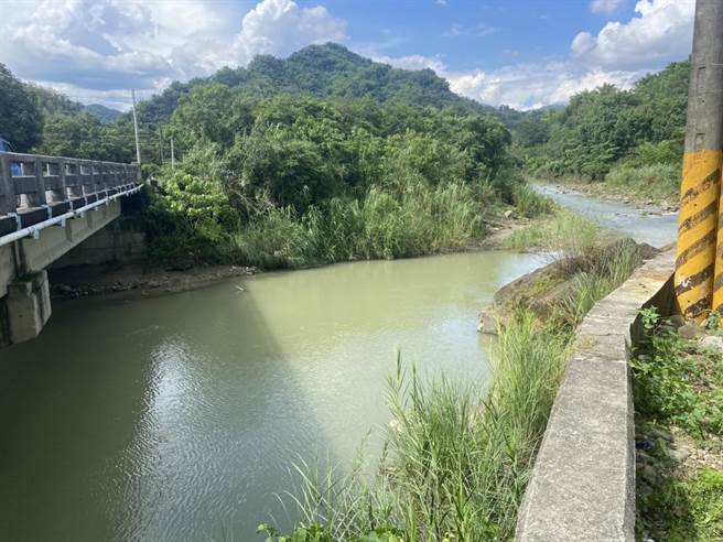 高雄市美浓区黄蝶翠谷28日传出溺水意外。（翻摄照片／林瑞益高雄传真）