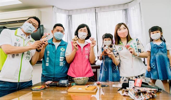 苏巧慧批侯「争功诿过」 新北副发言人批苏装睡叫不醒。（苏巧慧办公室提供）