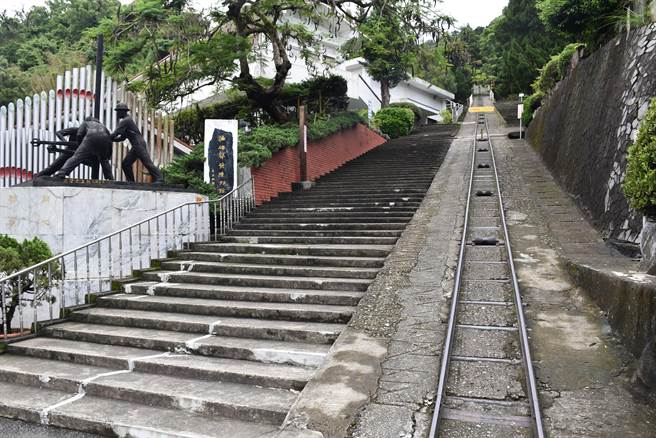 苗栗县政府获中央补助9300万元再造出磺坑景观文化。（谢明俊摄）