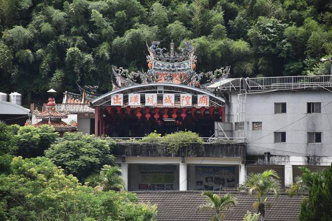 苗栗县政府获中央补助9300万元再造出磺坑景观文化。（谢明俊摄）