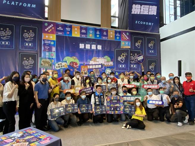 嘉义市观光旅宿业者等不及中央纾困，已串联行销自救。（廖素慧摄）