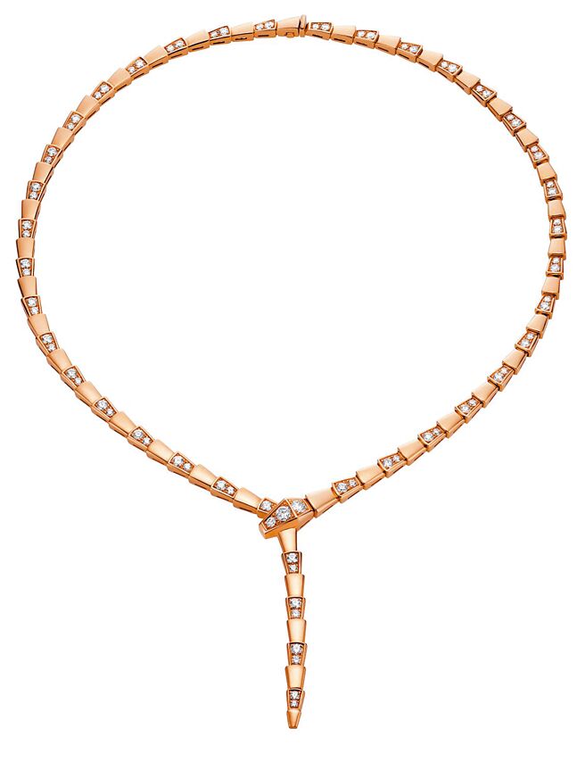 宝格丽SERPENTI VIPER系列玫瑰金镶钻项炼，约141万9000元。（BVLGARI提供）