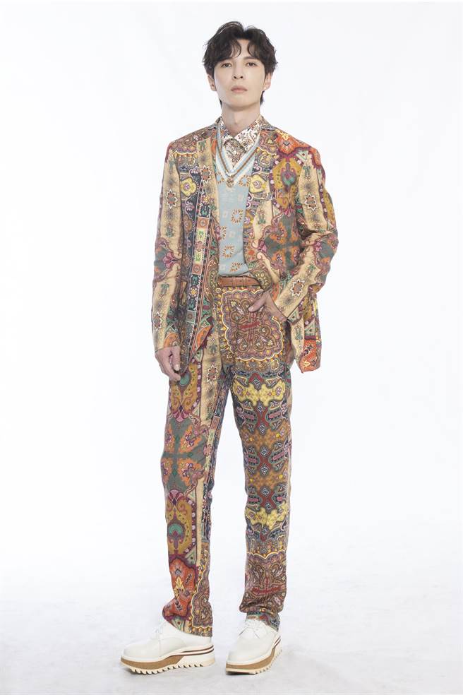 陈势安hito造型奢华帅气。（索尼音乐提供）