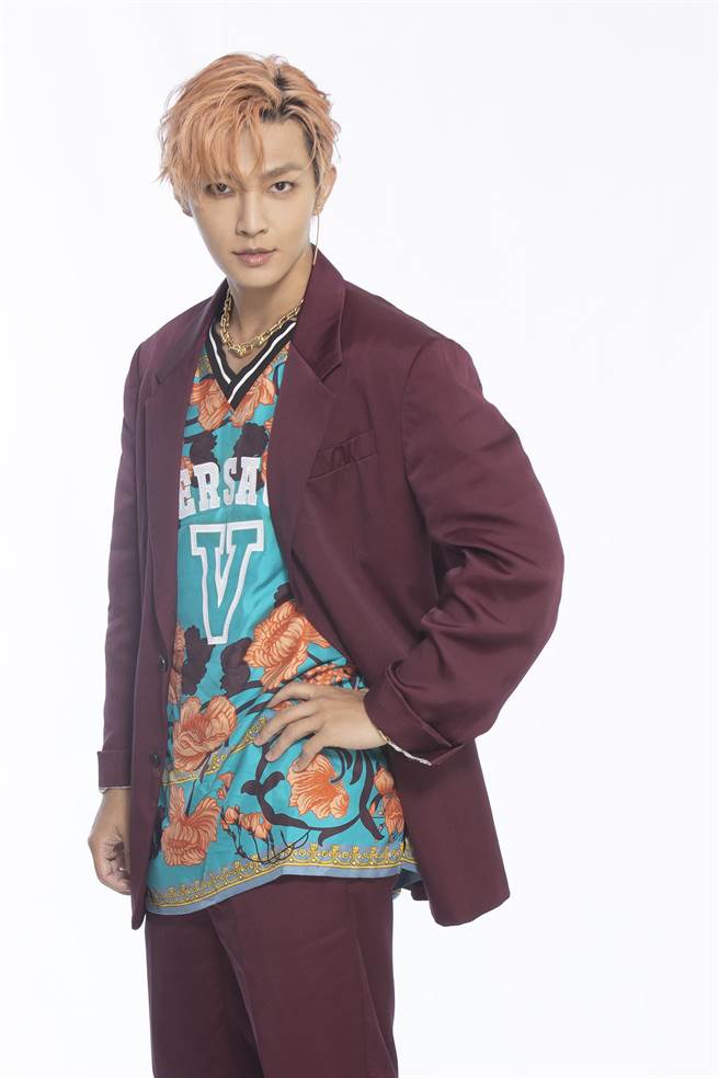 炎亚纶在hito典礼上再展舞功。（索尼音乐提供）