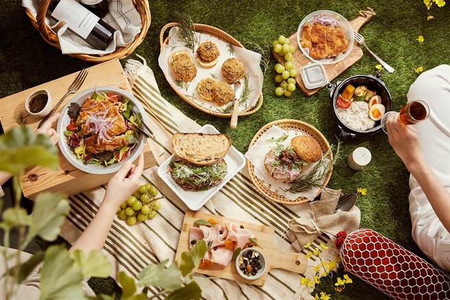 以肉厨房概念打造的外带专门店RÒUST BY T-HAM推出「肉轻食」，满足现代人轻食需求。（RÒUST BY T-HAM提供）