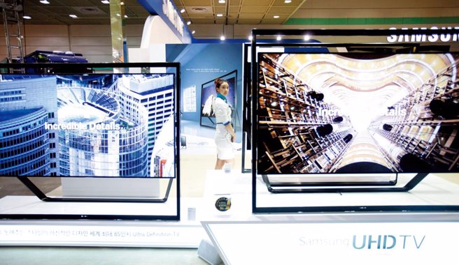 部分尺寸的電視面板已跌破現金成本，仍有續跌壓力，不排除將可能賠錢出貨。(資料照片/路透)