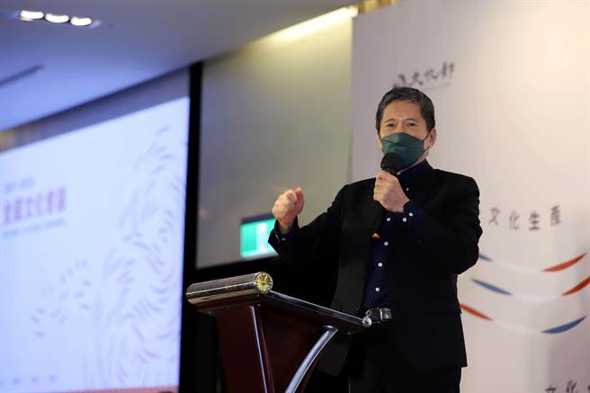 「2021-2022全國文化會議」今（29）日於台北國際會議中心閉幕，文化部長李永得在結論時就「結構性」及「未來趨勢性」兩面向具體回應，包括文化預算與人才培育等具體作法。（文化部提供）