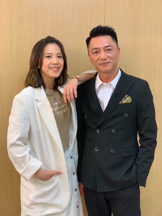 蓝苇华跟廖苡乔在《黄金岁月》互相陪伴与鼓励。（民视提供）