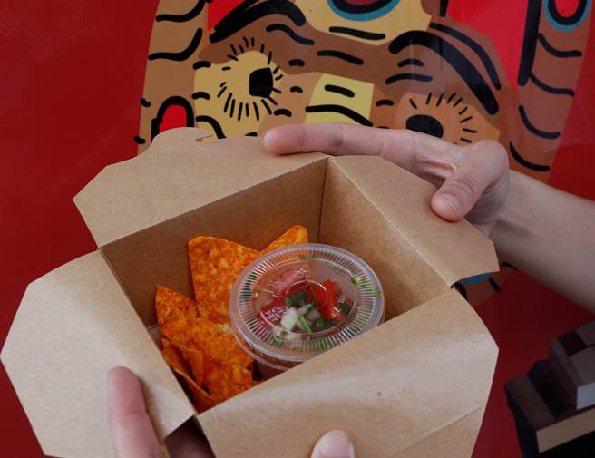 瓜地马拉国民经典美食–柠檬茄汁渍鲜虾。(陈怡诚摄)