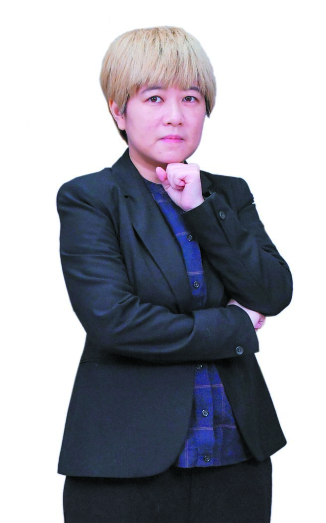 华冠投顾分析师陈秀芳