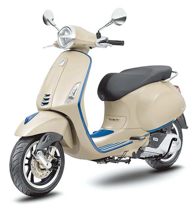 Vespa Primavera S 150全新车色浅褐沙，售价16万4000元。（Vespa提供）