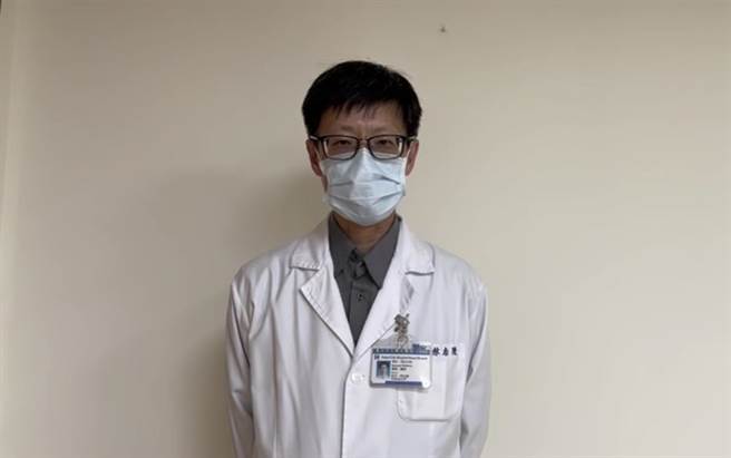 北市聯醫仁愛院區副院長林志陵說明民眾疑慮。（北市聯合醫院提供／游念育台北傳真）