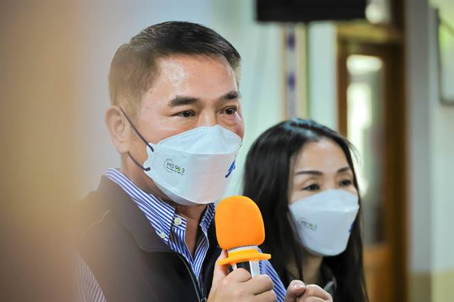 苗栗议长锺东锦对于党中央决策不愿多谈。（锺东锦服务团队提供／李京升苗栗传真）