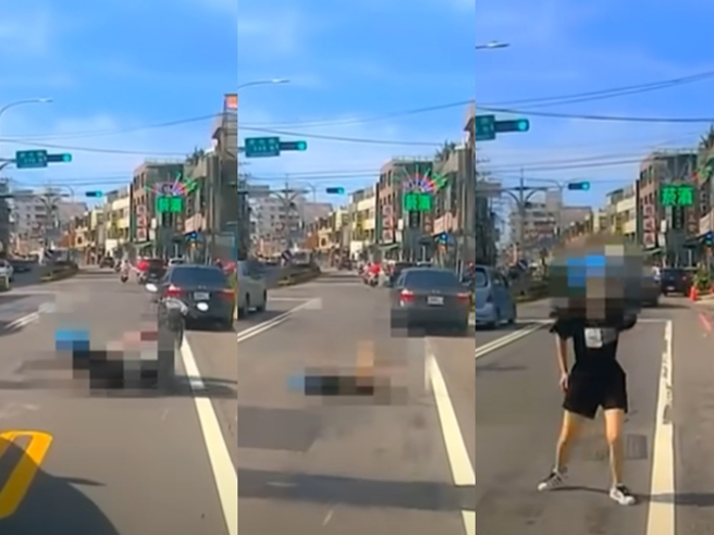 女騎士遇到前方1輛轎車從路邊準備切入車道，稍微左偏並放慢車速，遭後方轎車撞上，她摔下車後全身在路中翻滾好幾圈，最後自行爬起身走向機車。（翻攝自YouTube「WoWtchout - 地圖型行車影像分享平台」）
