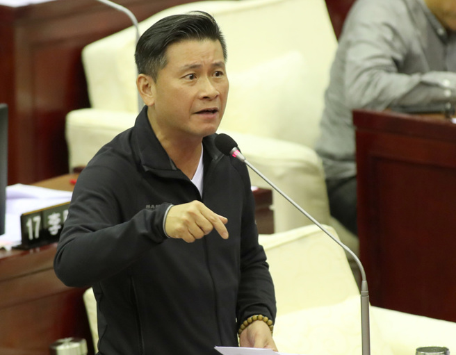 台北市议员戴锡钦30日披露，由于民眾借车时，使用APP寻车功能会鸣喇叭声，让停车场附近居民惊醒，甚至出现幻听症状。 （本报资料照/郑任南摄）