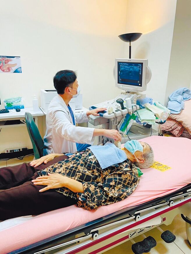 醫療科技日新月異，非侵入性的甲狀腺超音波AI偵測系統，已成為臨床醫師最佳的輔助利器之一。圖／安克生醫提供