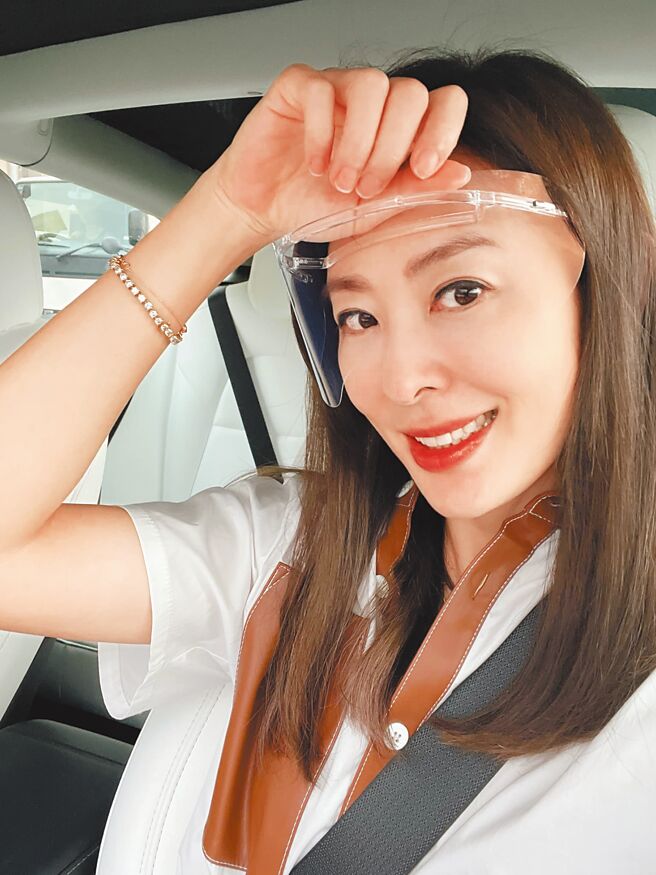 賈永婕透露「永婕美少女慈善協會」下一步計畫，將以嬰幼兒醫療器材為主。（摘自臉書）