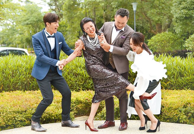 张勛杰（左起）、苗可丽、陈霆、林筳谕将为台8开启全新故事线。（陈俊吉摄）