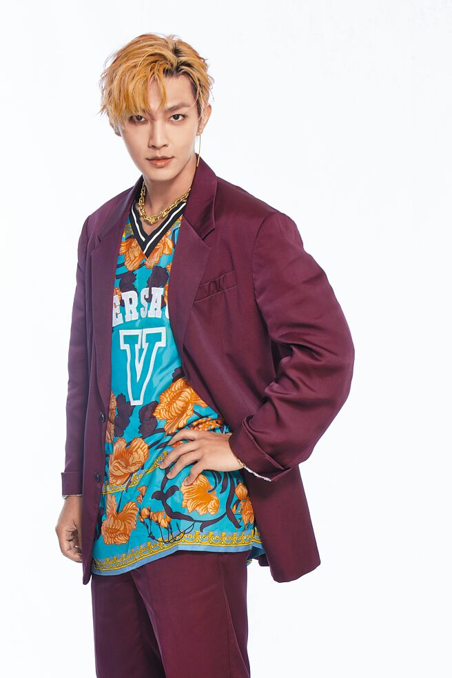 炎亞綸在hito典禮上再展舞功。（索尼音樂提供）