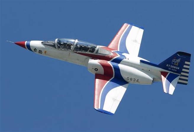 空軍官校AT-3教練機失事 ，一名少尉學員失聯，圖為同型機資料照。(中時資料庫)