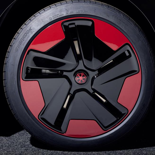 ID. Buzz Dark Side Edition黑暗面版的轮圈设计。（VW提供）