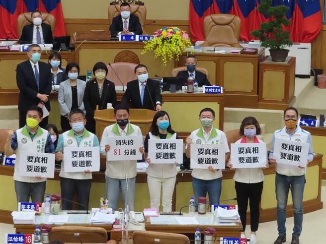 要求侯友宜公布中和男童真相 議員「恩恩爸爸的痛也曾是你的痛」。（葉德正攝）