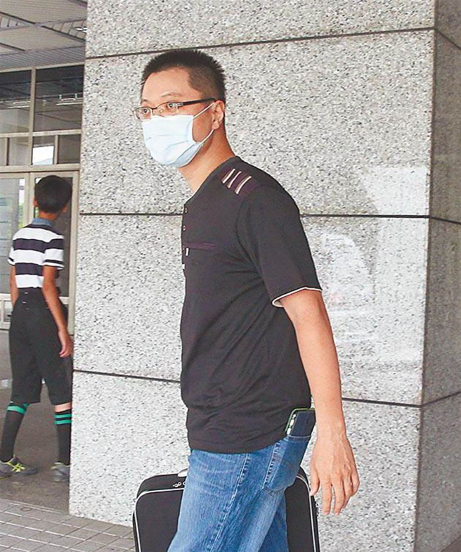 被控杀害双亲的王忠义，更二审改依过失致人于死罪，判1年2月。（资料照片）