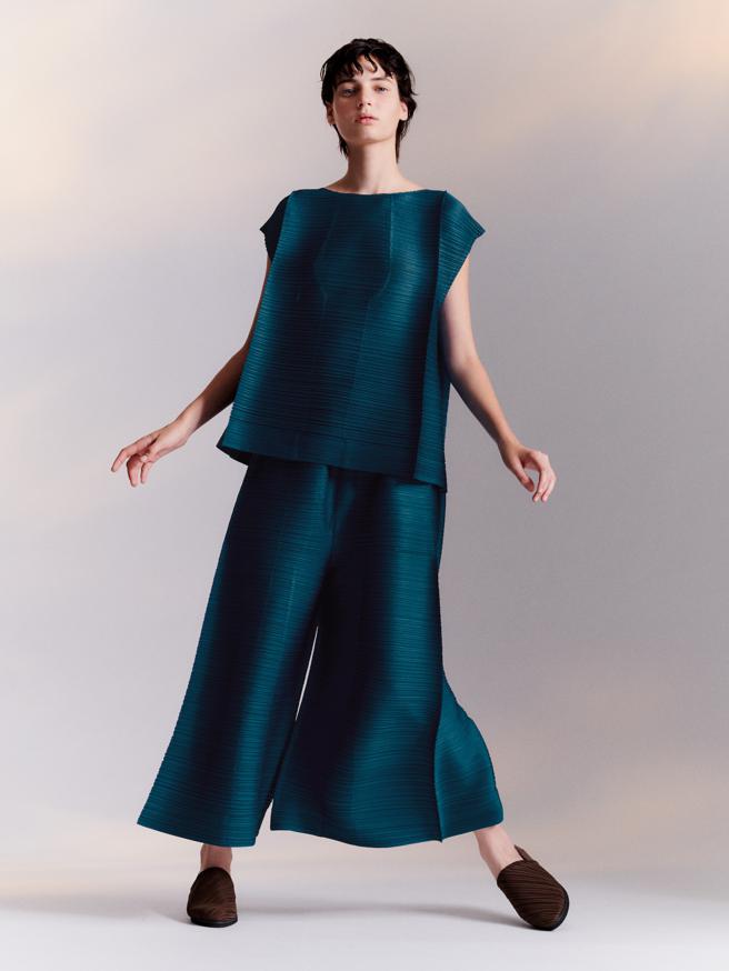 自然流动的线条，可以说是ISSEY MIYAKE最大的特色。（君梵提供）