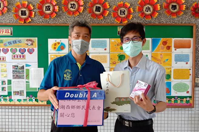 自己孩童自己救！湖西乡动用灾害准备金，採购可提供500位学童每人2剂的居家快筛试剂使用。（湖西乡公所提供）