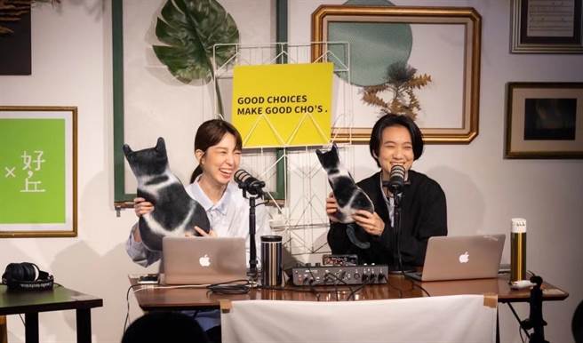 路嘉欣和趙逸嵐主持越來越有默契。 (攝影師張皓雯提供)