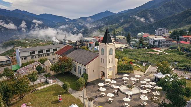 参山处去年耗资3000多万元，进行「梨山耶稣堂」全面修復工程。（参山处提供／陈淑娥台中传真）