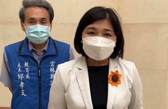 雲林縣長張麗善今宣布，高中職以下學校再停課1周至6月10日。（周麗蘭攝）