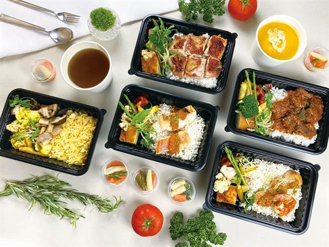 喜欢西餐厅丰富外带菜色。（大地酒店提供） 