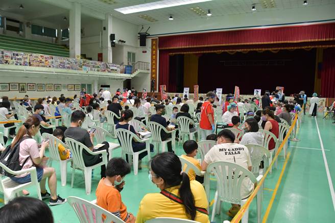 彰化縣設置快打站，首日開打。（吳敏菁攝）