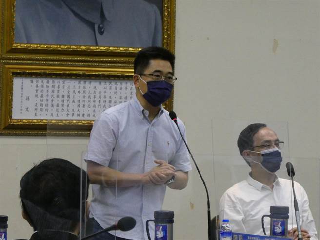 國民黨選策會建議徵召立委徐志榮參選苗栗縣長，遭徐公開婉拒。黨秘書長黃健庭下午表示，決定再給徐一些時間，希望中央與地方多給徐鼓勵，等待時機更成熟的時候，再把苗栗的案子提報到常會決議。（周志豪攝）