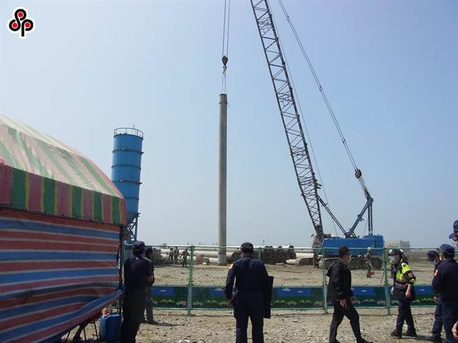 环团呼吁应加严陆域风机至叶片直径15倍有他人建筑物，并加严太阳光电开发相关规定。（报系资料照）