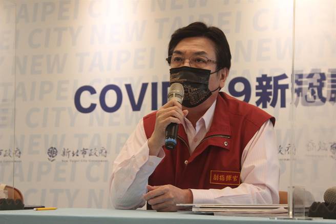 新北市副市长刘和然表示，新北市每周都会召开全市教育防疫会议，2日上午各校召开防疫会议讨论后，数字统计出来会再透过新闻稿把讯息告知大家。（陈慰慈摄）